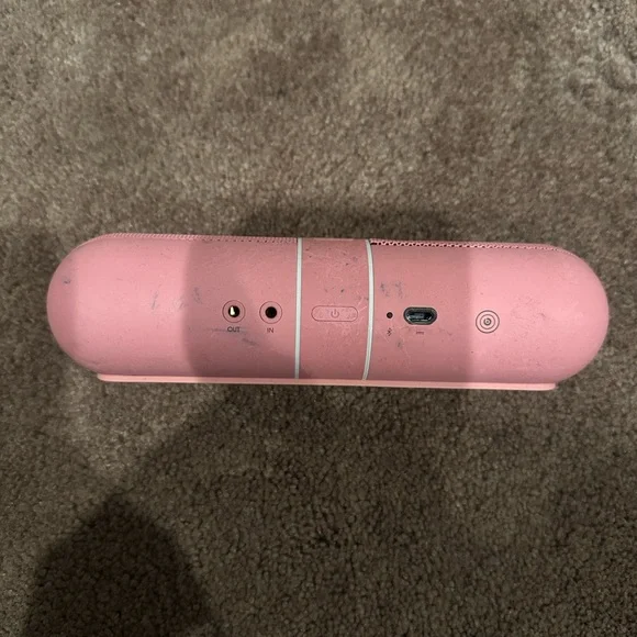 Nicki Minaj Pink beats pill - Picture 5 of 6